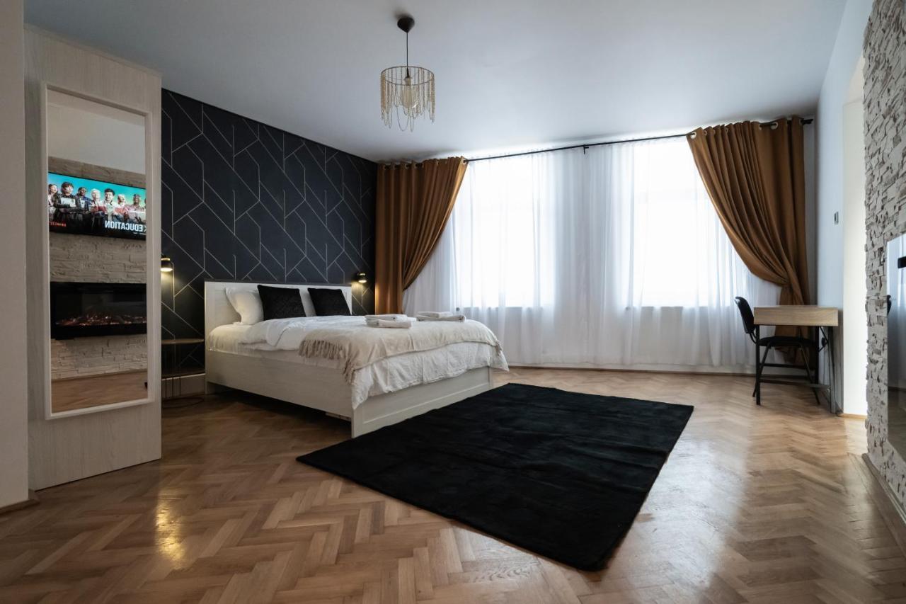 Casa Basarab Brasov Hotel ภายนอก รูปภาพ
