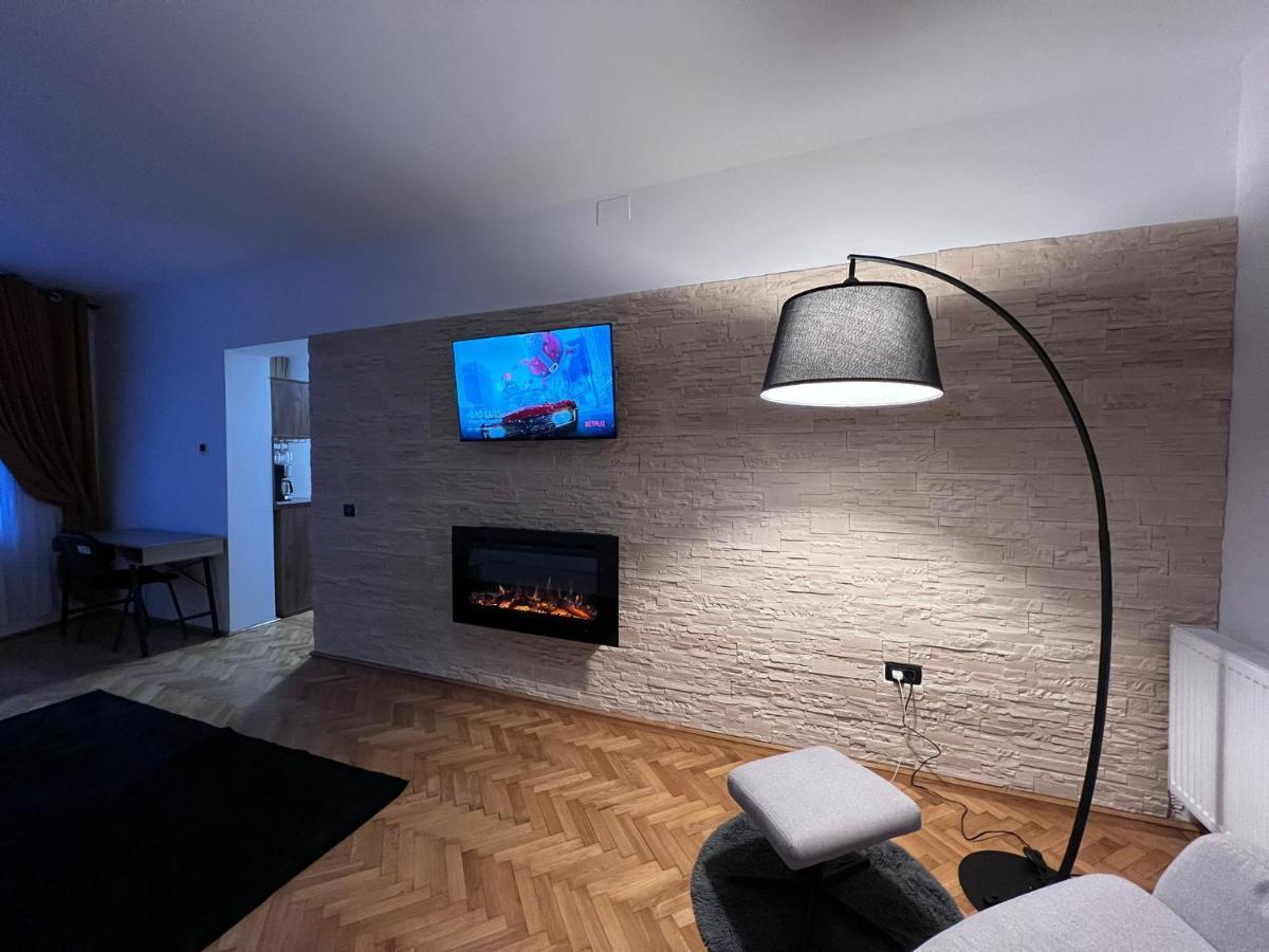 Casa Basarab Brasov Hotel ภายนอก รูปภาพ