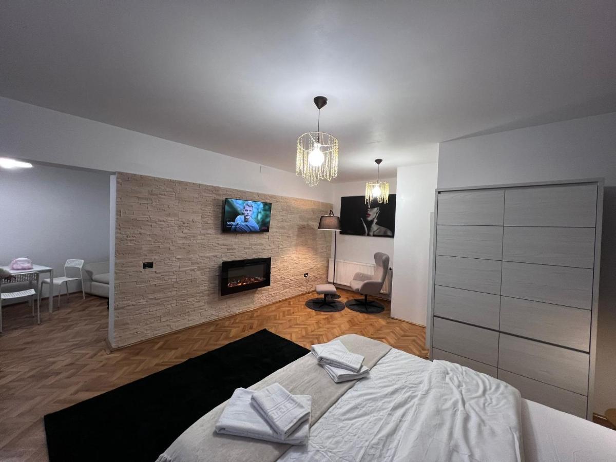 Casa Basarab Brasov Hotel ภายนอก รูปภาพ