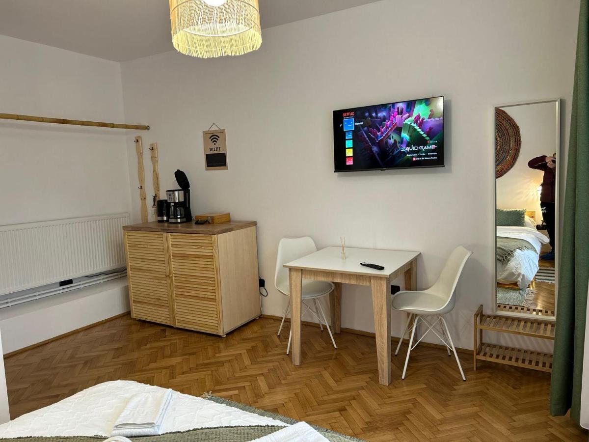 Casa Basarab Brasov Hotel ภายนอก รูปภาพ