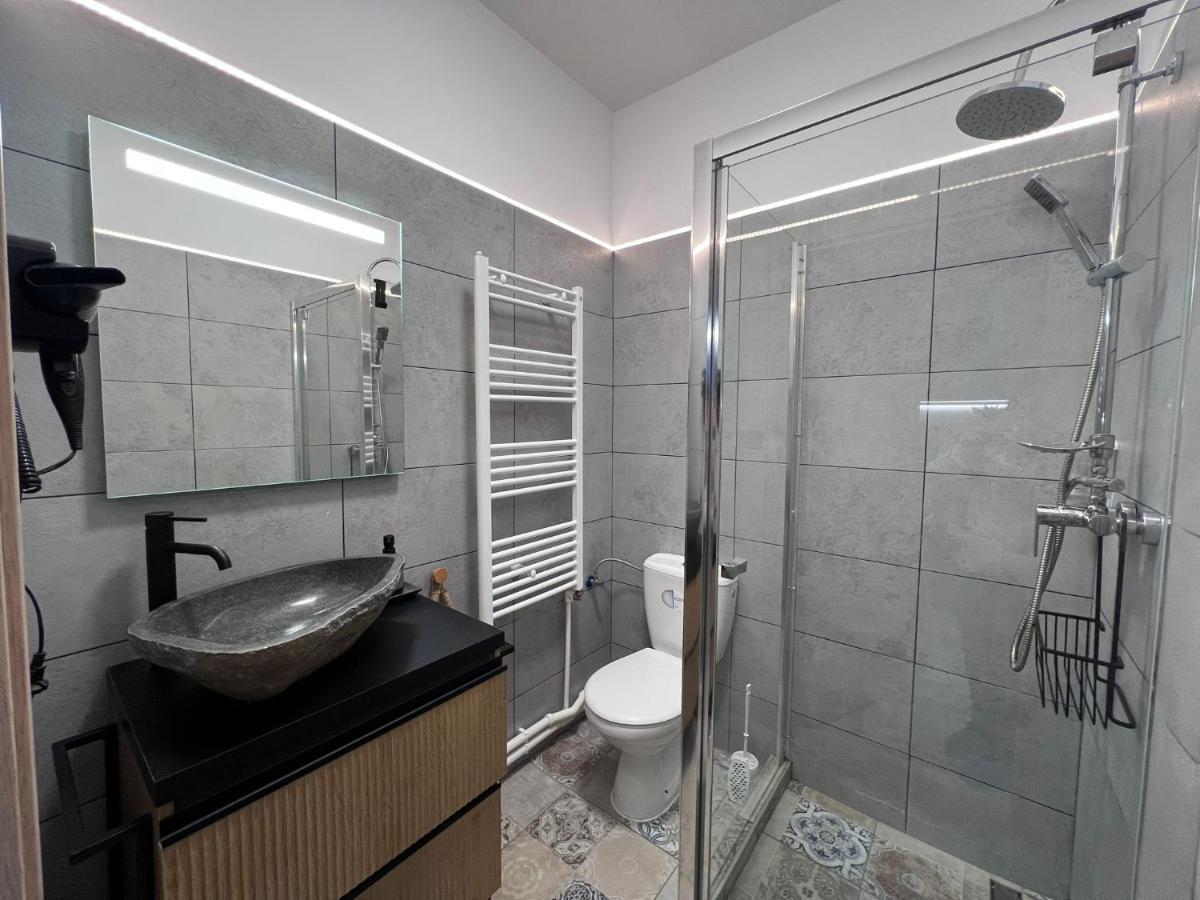 Casa Basarab Brasov Hotel ภายนอก รูปภาพ