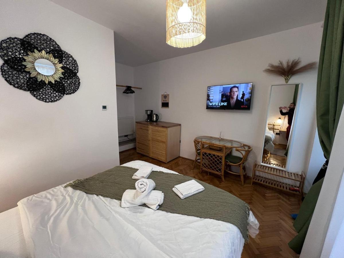 Casa Basarab Brasov Hotel ภายนอก รูปภาพ