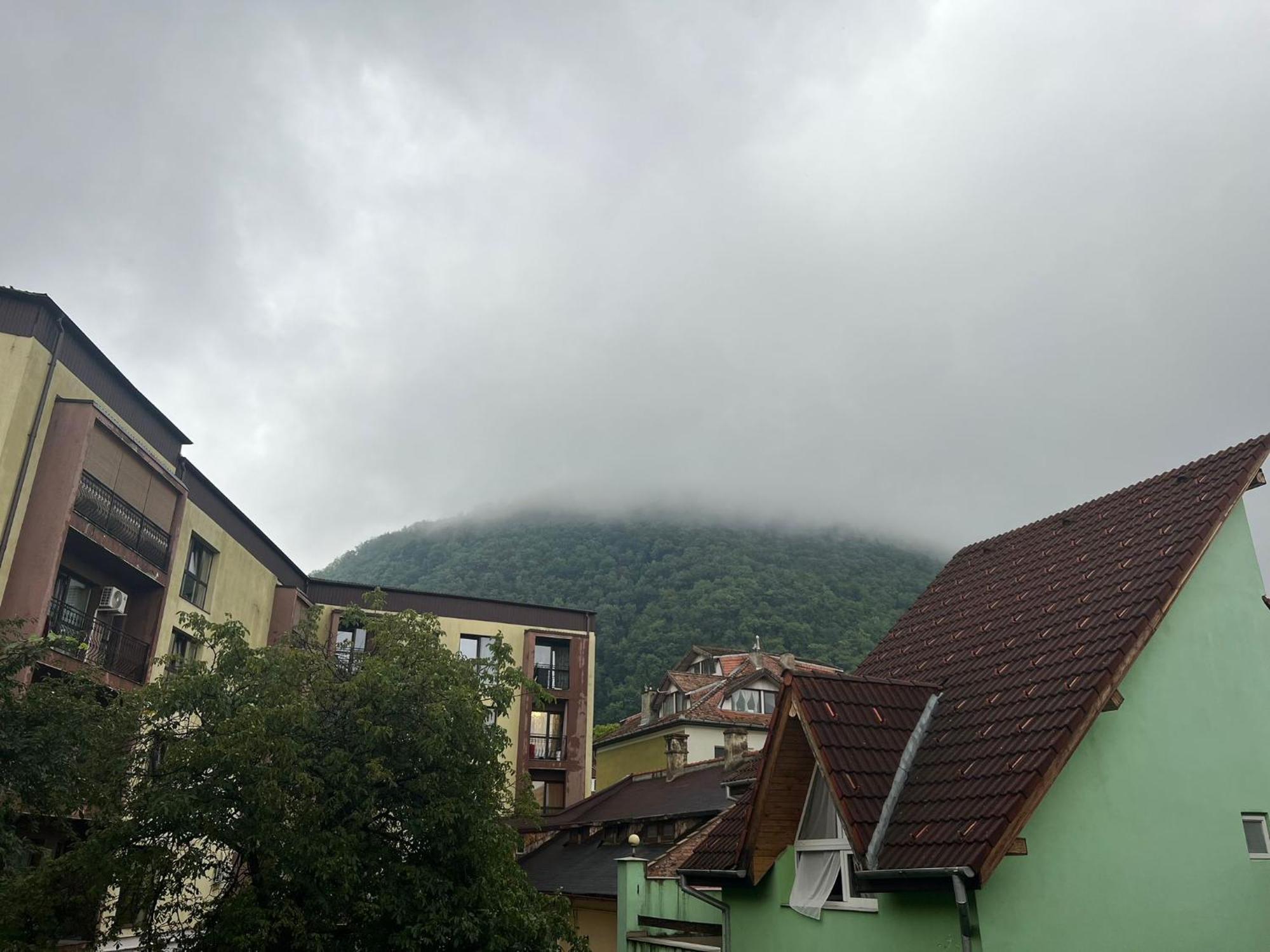 Casa Basarab Brasov Hotel ภายนอก รูปภาพ