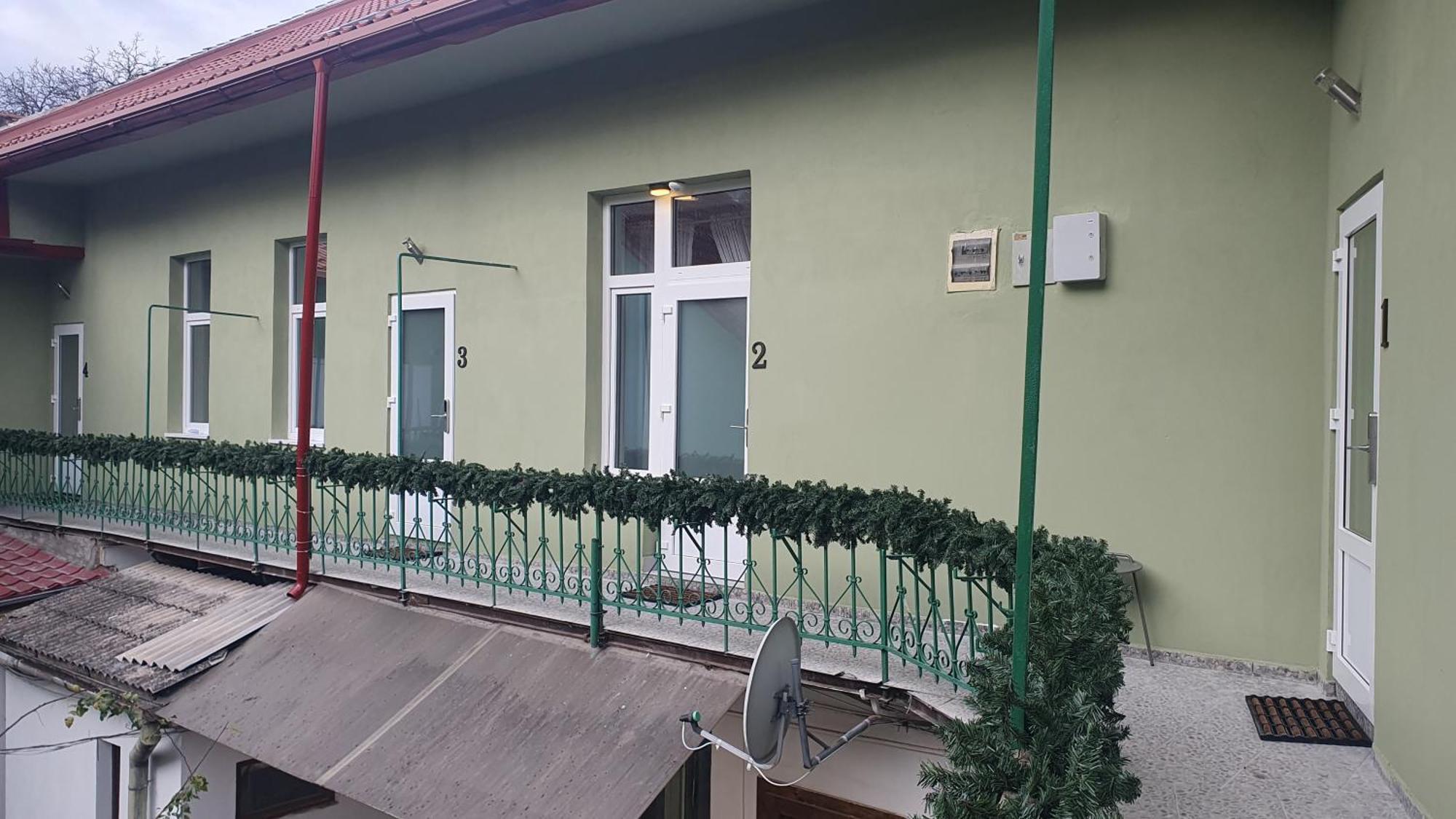Casa Basarab Brasov Hotel ภายนอก รูปภาพ